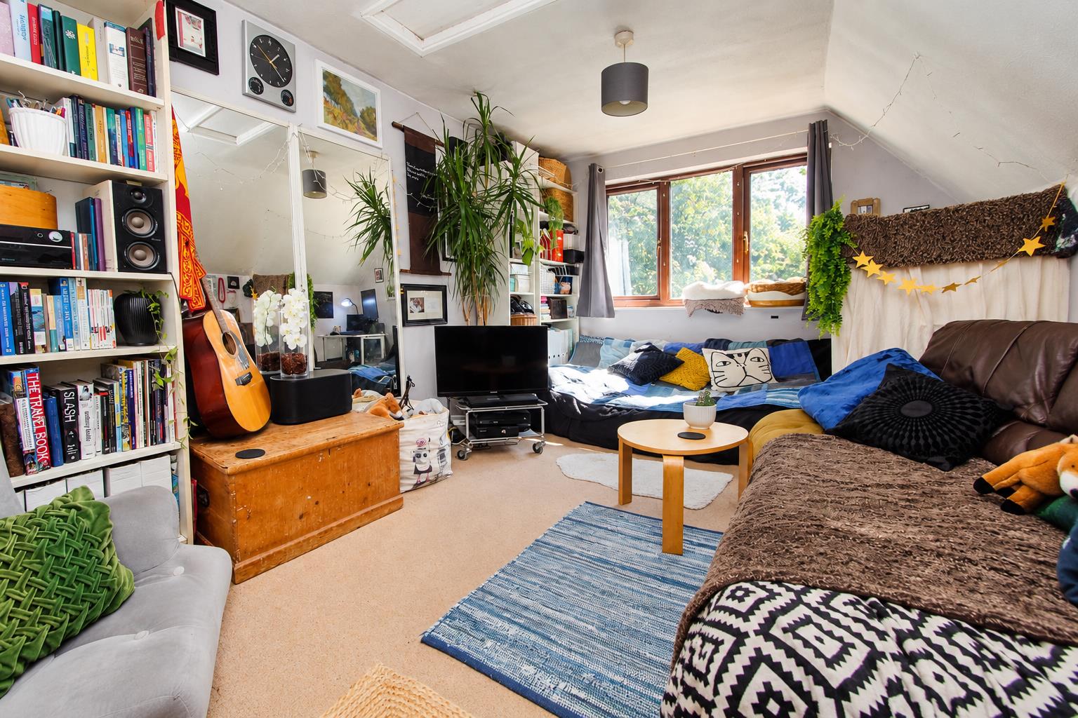 1 bed property in Harcourt Avenue, Wallington